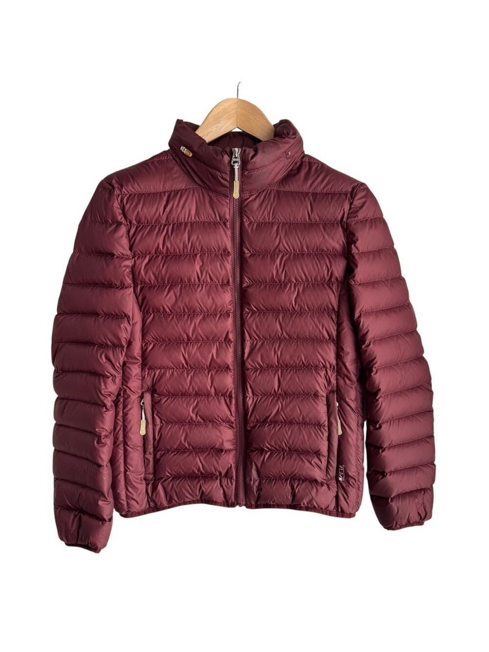 Tumi PAX Packable Lightweight Down Puffer Jacket Womens S Maroon Travel Pillow